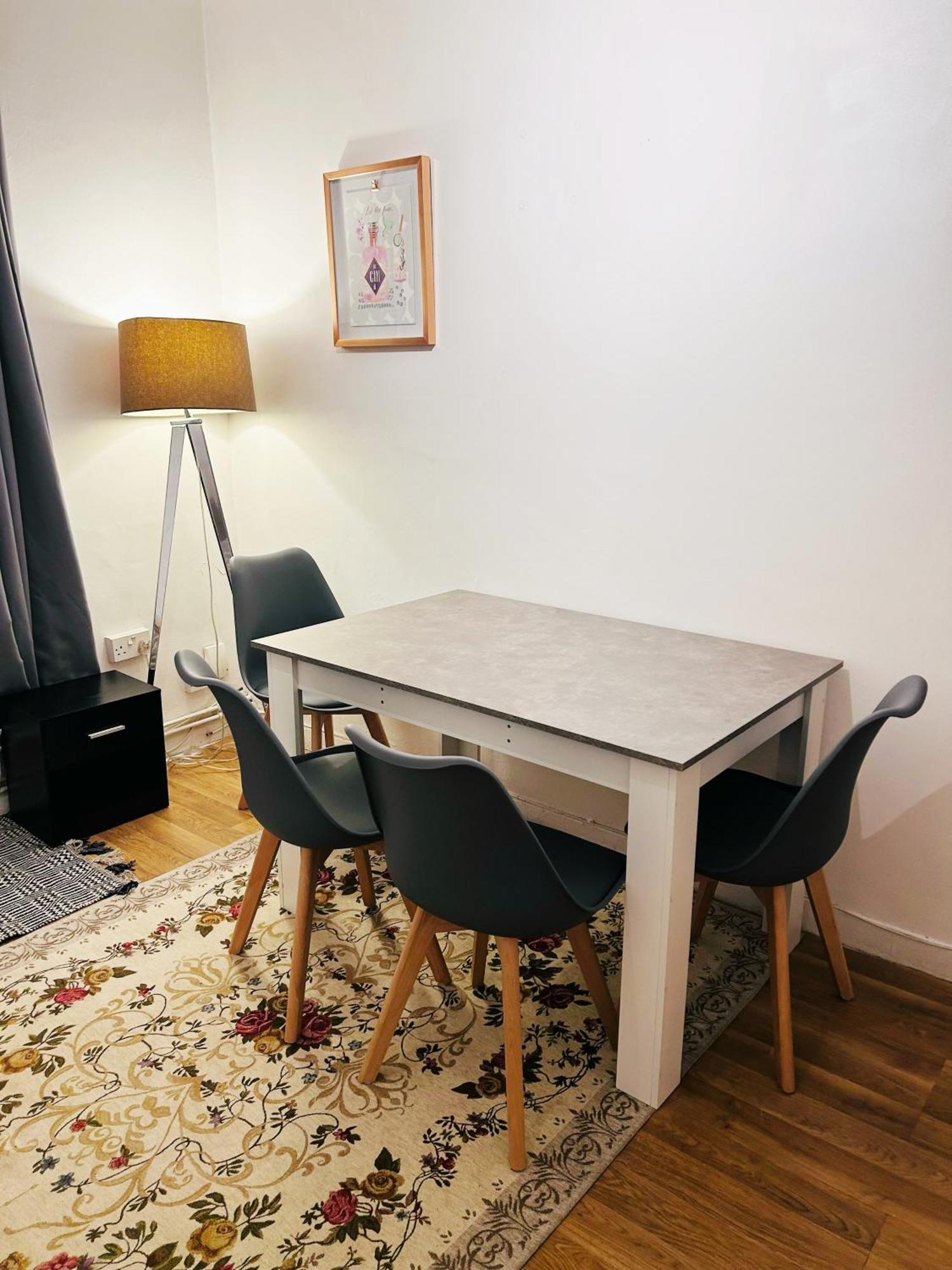 Spacious Flat With 2 To 3 Bedrooms In Central London Eksteriør bilde